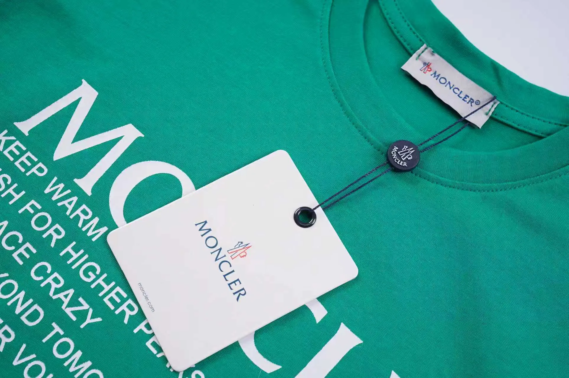 Black，White，Green，Blue，Red，Sizes S XXL